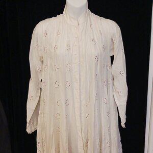 JULIET Dunn London white embroidered long sleeve swing silk dress / coat